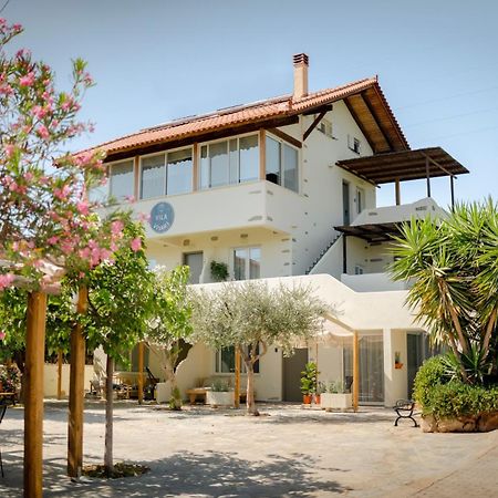 نافبليو Villa Vivari Suites المظهر الخارجي الصورة